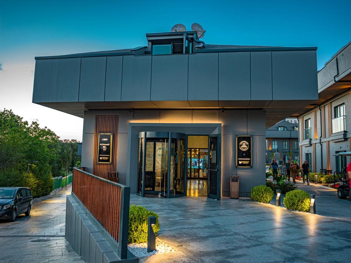 Menalo Premium Airport 5* İstanbul